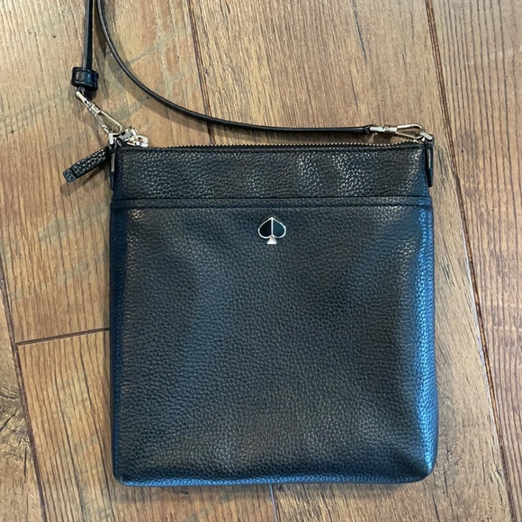 kate spade Handbags - Kate Spade cross body